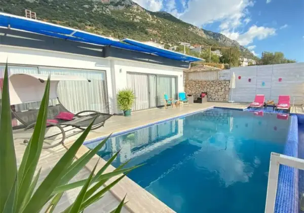 villa-with-jacuzzi-and-pool-in-kordere-kalkan