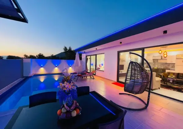conservative-villa-for-honeymoon-couples-in-kalkan-uzumlu