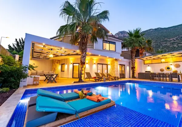 conservative-villa-with-sea-view-and-pool-in-kalkan-akbel