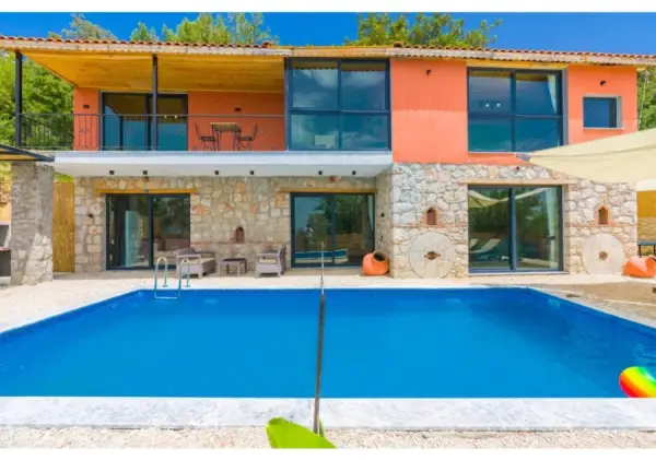 luxury-villa-in-uzumlu-kalkan